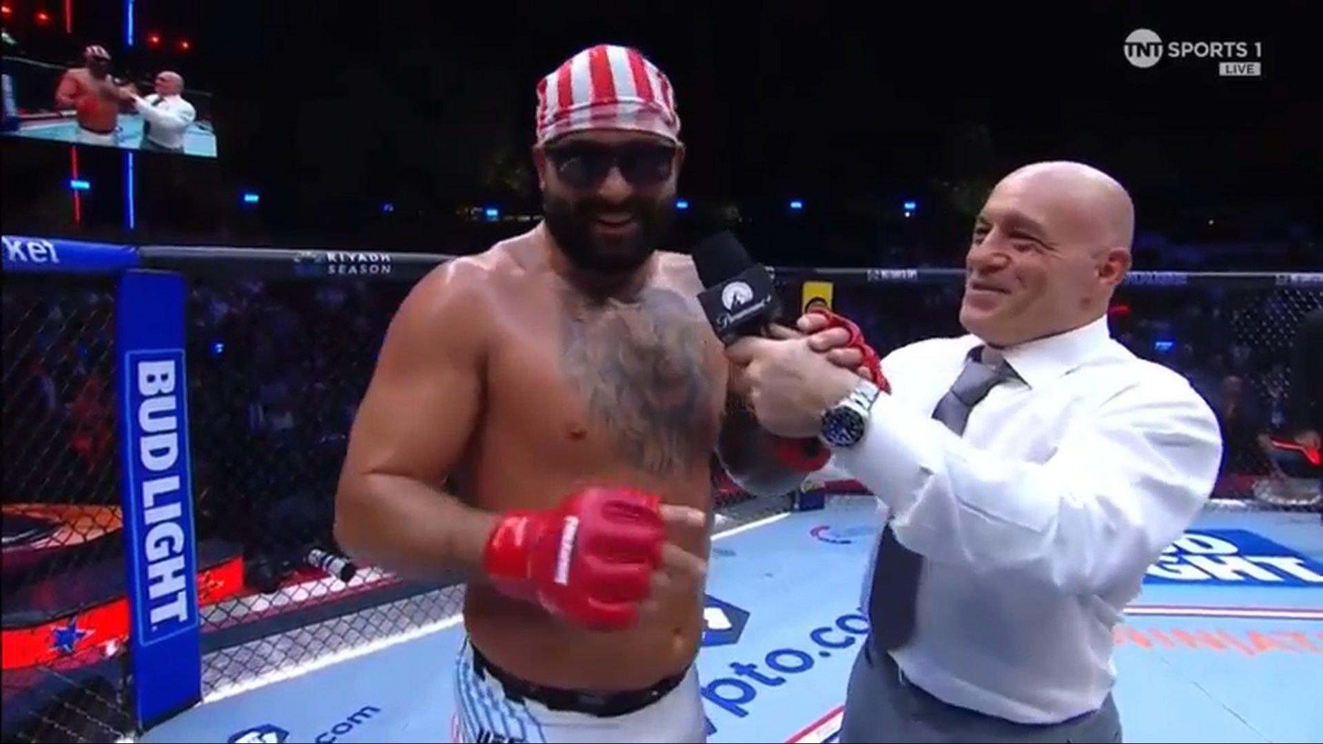 Josh Hokit  yelled "MICHELLE OBAMA IS A MAN"  at the UFC White House Event